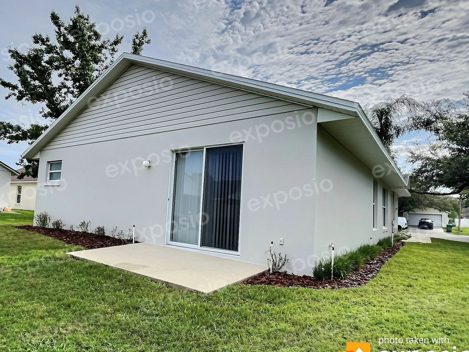 4 bed, 1440 sqft, $2,365 — Photo 2