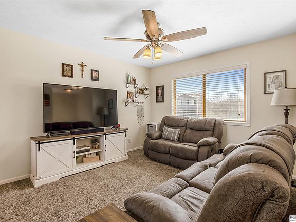 4th image of 5270 W Thatcher Ln