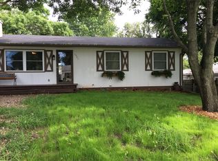 1921 SE 30th St, Topeka, KS 66605