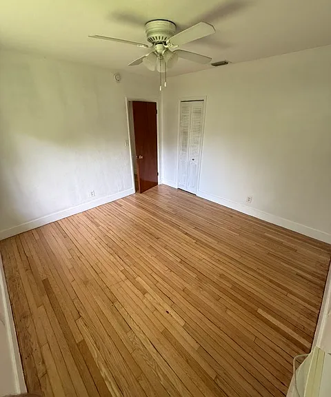 1545 Mantua Ave — Photo 53