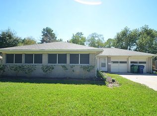 1511 Fairview Dr, Alvin, TX 77511