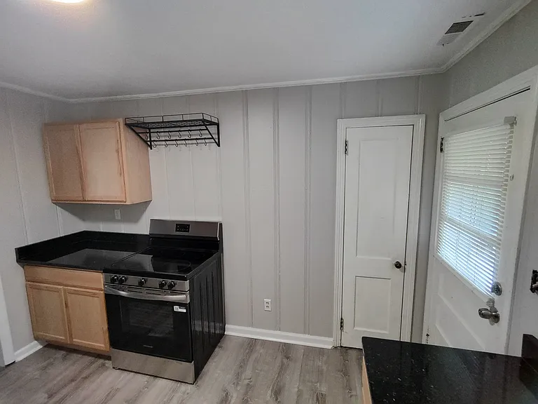 111 Harvard Dr — Photo 13