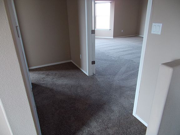 5th image of 709 Jaconita Pl SW