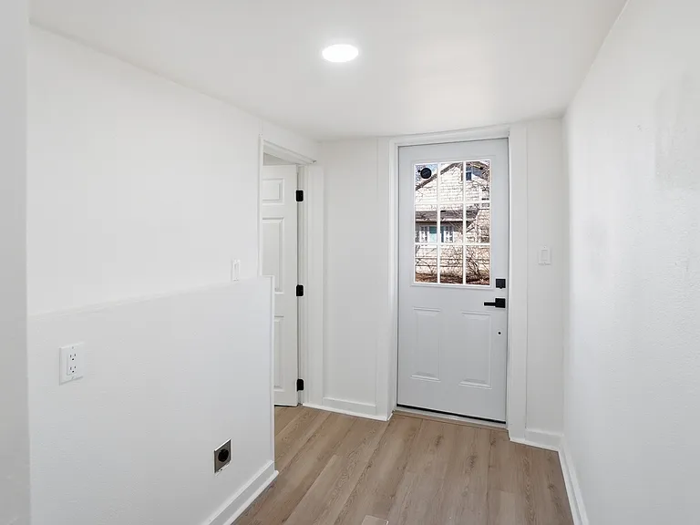630 Ewing Ave — Photo 11