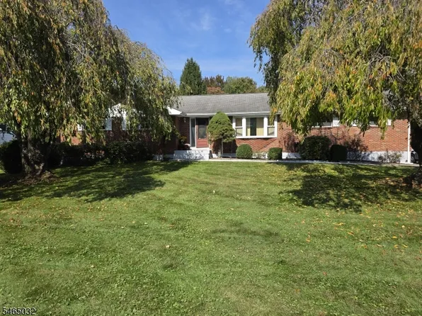 95 Eyland Ave, Roxbury Twp., NJ 07876