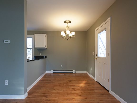 4th image of 156 River Street #B