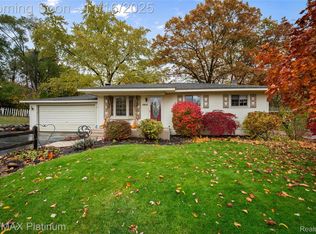 1615 Peterson Ave, West Bloomfield, MI