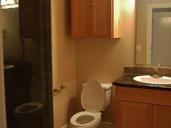 4th image of 214 E San Antonio St APT 204