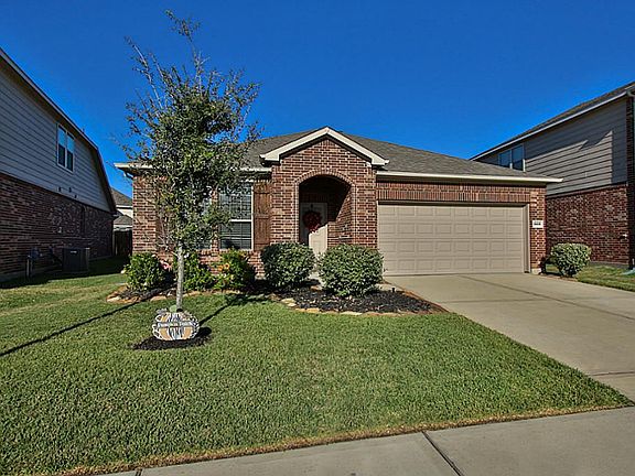 4th image of 15406 Benson Landing Dr
