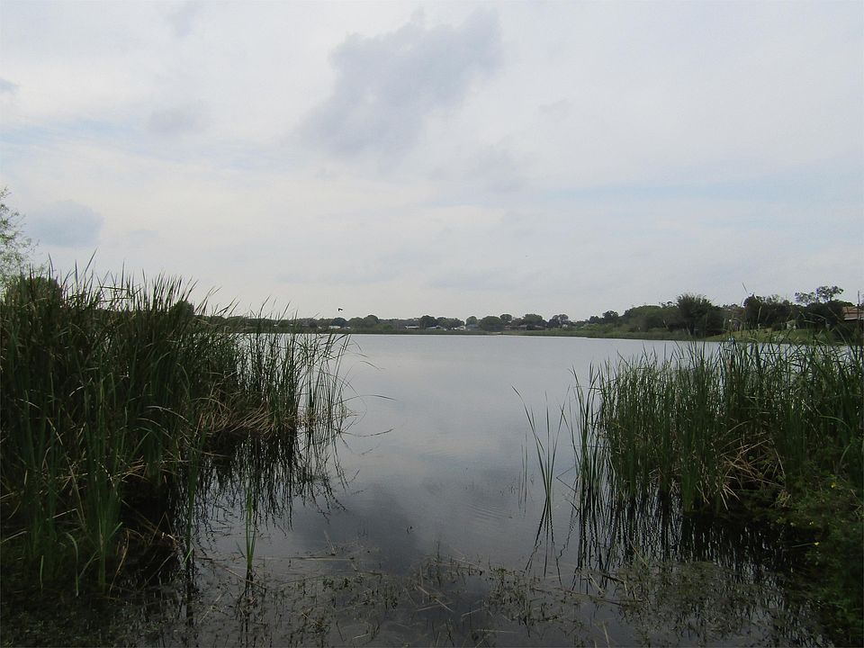 BELLE LAKE