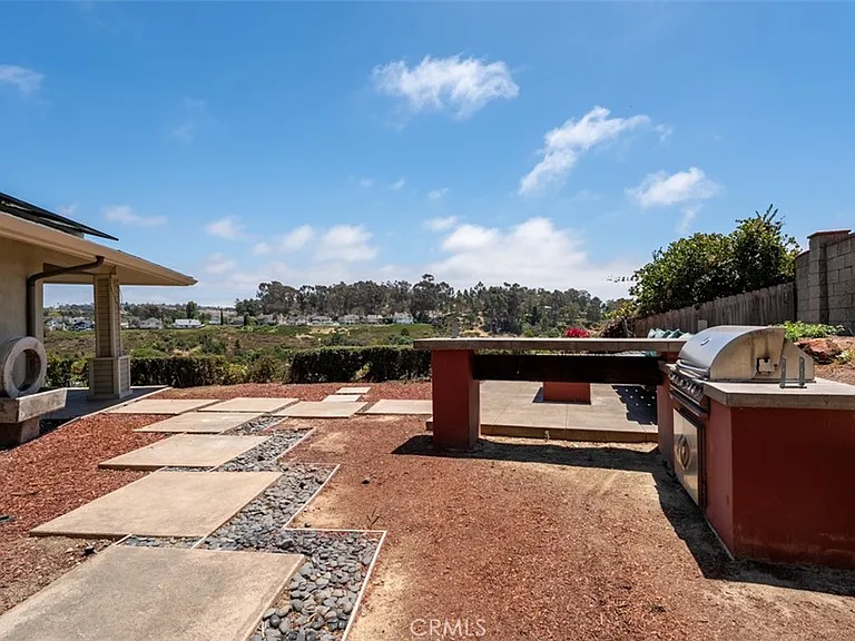23932 Flores Ave — Photo 34