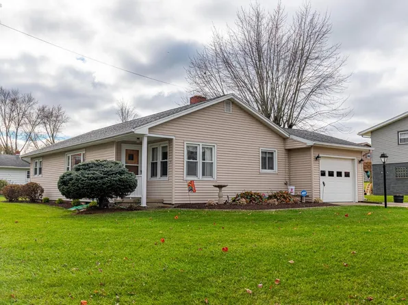 708 S Main St, Willard, OH 44890