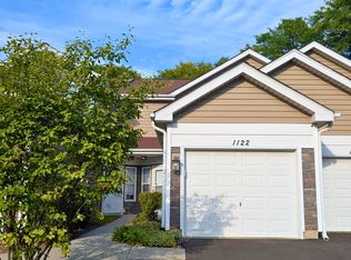 1122 Regency Dr, Schaumburg, IL 60193