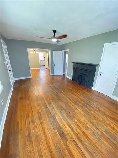 2 bed, 1048 sqft, $1,850 — Photo 4