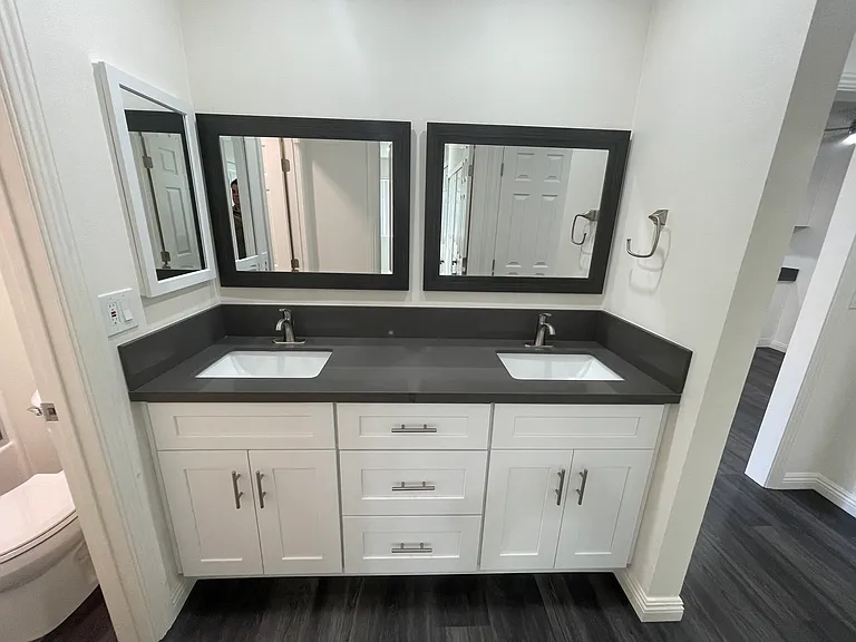 122 S Ohio St #208 — Photo 16