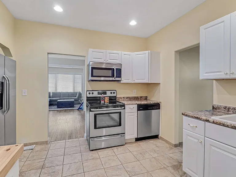 937 Iglehart Ave — Photo 6