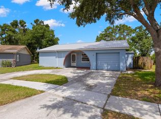 1035 Axlewood Cir, Brandon, FL 33511