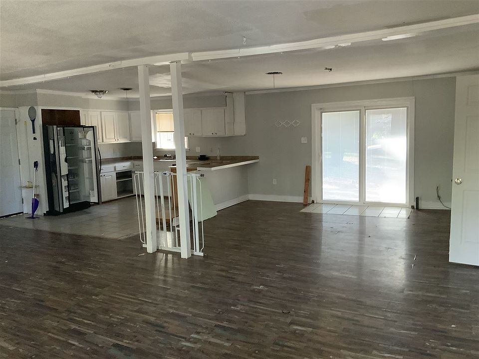 2nd image of 4341 Woodland Ave