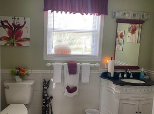 207 Laird Ave, Crisfield, MD 21817