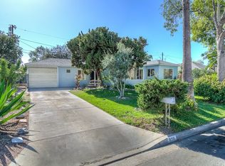 929 Cedar Pl, Costa Mesa, CA 92627