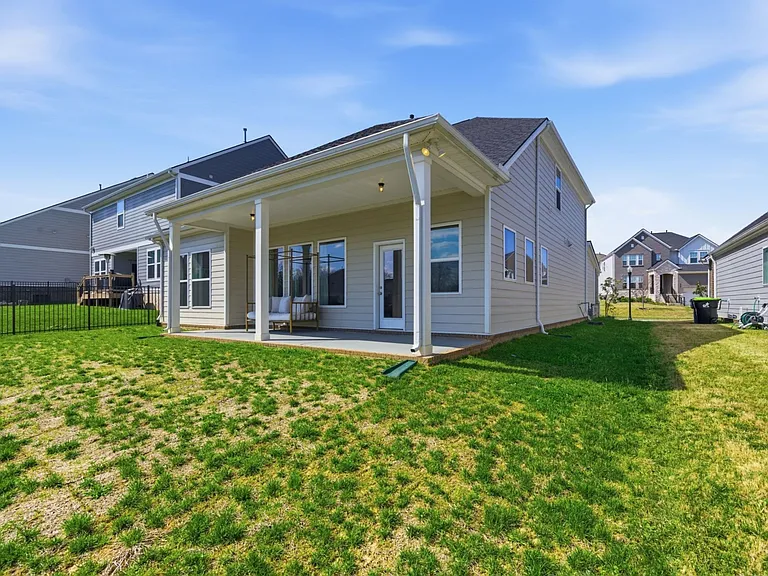 507 Stinson Ct — Photo 37