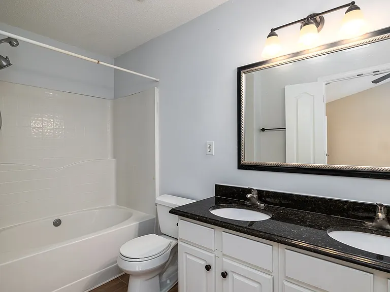 3959 Katherine Way — Photo 17