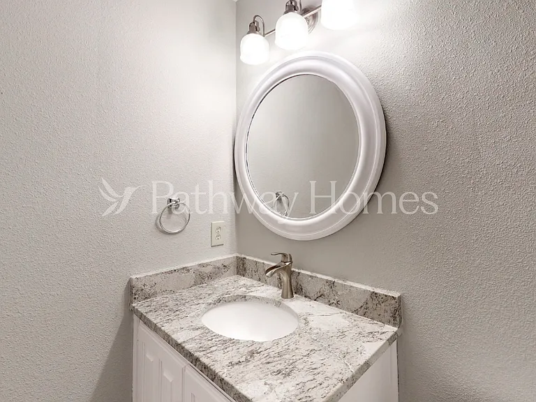 608 Westway Dr — Photo 16