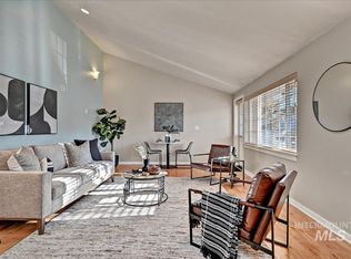 305 W Village Ln #305, Boise, ID 83702