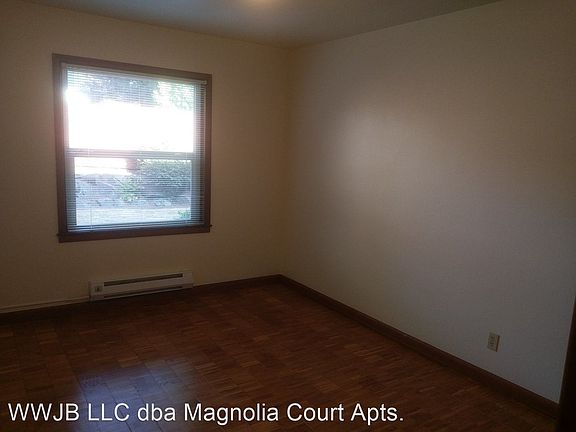 4th image of 2522 32nd Ave W #203