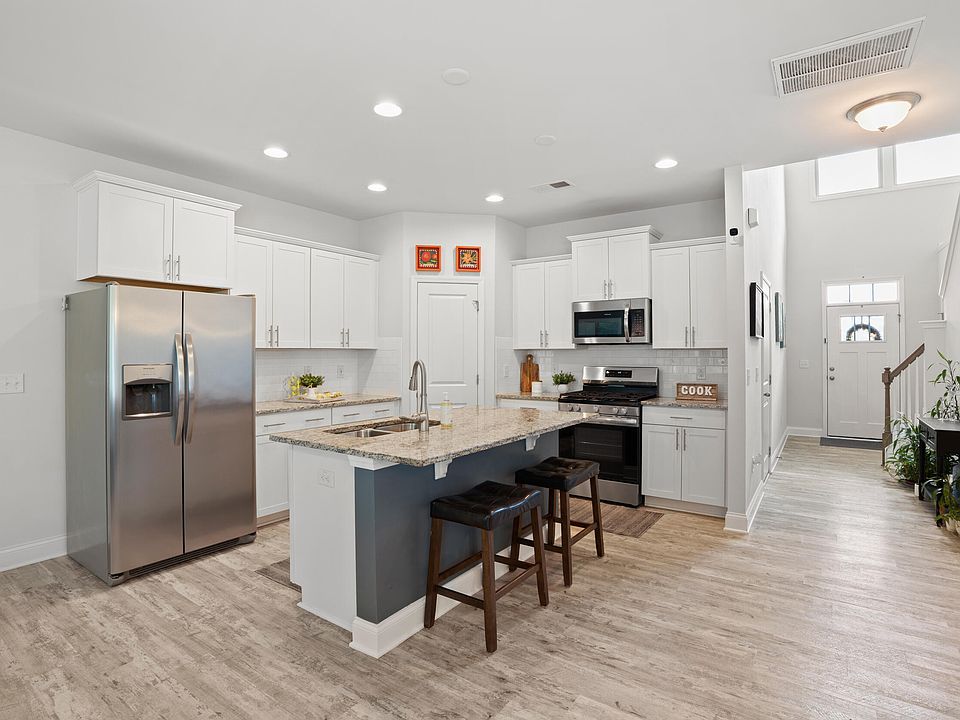 1st image of 1007 Apogee Dr