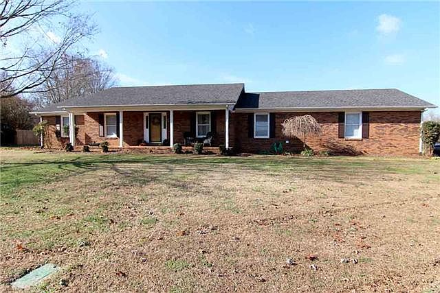 1st image of 2711 Regency Park Dr