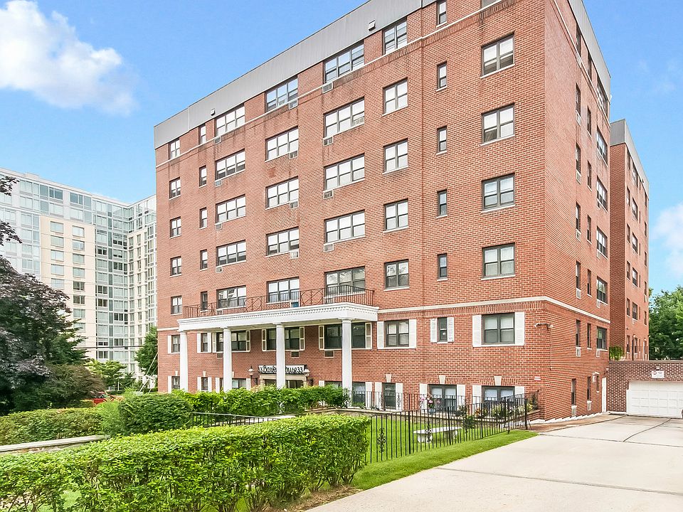 1st image of 33 Barker Ave APT 4L