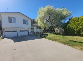 8831 W Entiat Ave, Kennewick, WA 99336