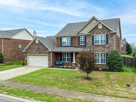 3rd image of 1014 Lacebark Ln