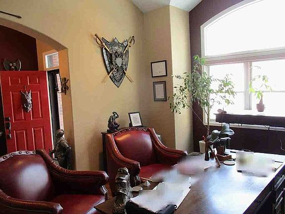5th image of 1291 N High St Unit F