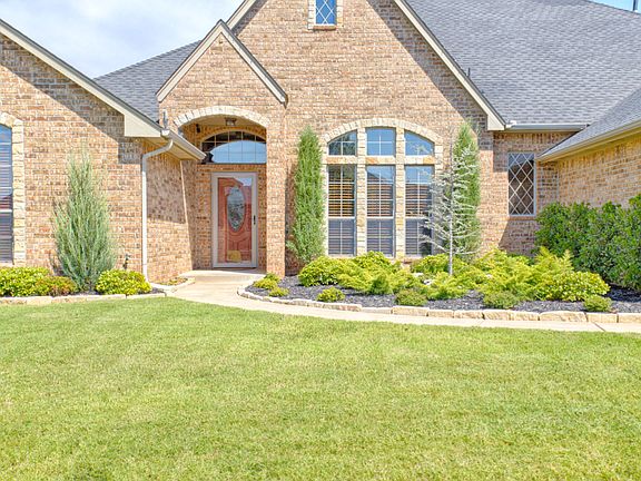 2nd image of 9609 SW 30th St