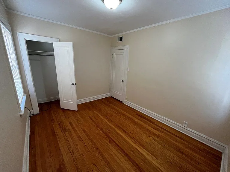 4516 W Wellington Ave — Photo 5