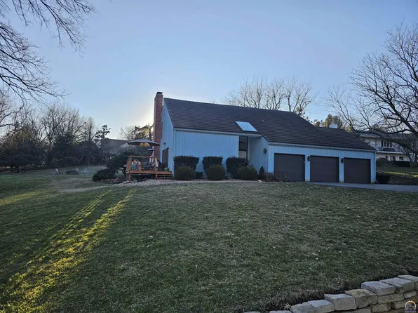 535 SW Danbury Ln, Topeka, KS 66606