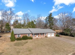 1511 Brentwood Dr, Harrison, AR 72601