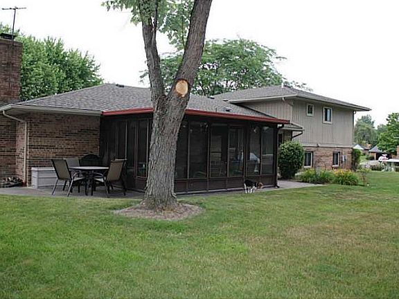 3rd image of 3710 Dawnridge Dr