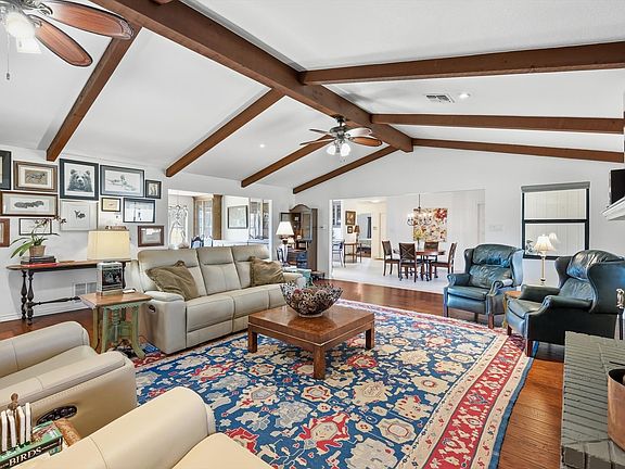 4th image of 4 Buckskin Rd