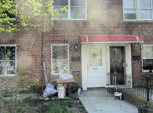 4290 Saull St, Flushing, NY 11355
