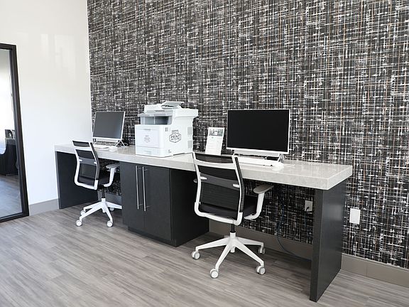 St Charles Business Center