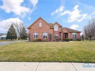 7669 Long View Dr, Maumee, OH