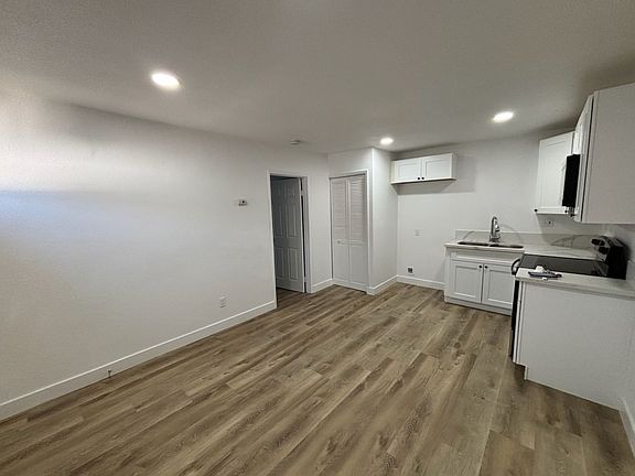 2nd image of 1455 Laramie Ave #2-B