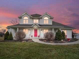 7030 E Hopewell Rd, Avilla, IN 46710