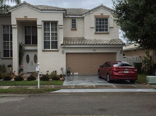 1177 SW 104th Way, Pembroke Pines, FL 33025