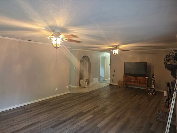 3rd image of 1065 Abbie Ln
