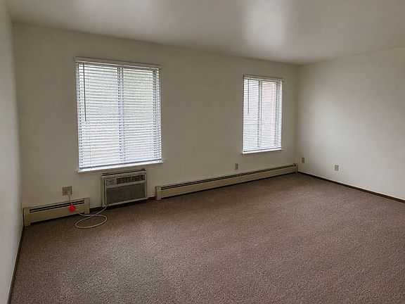 5th image of 1020 Vine Ave #205