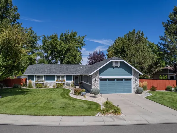 1036 Wisteria Dr, Minden, NV 89423